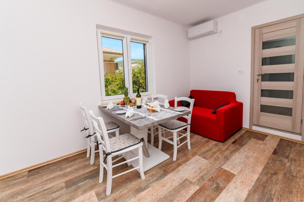 Apartman Paradiso Martinscica  Ngoại thất bức ảnh