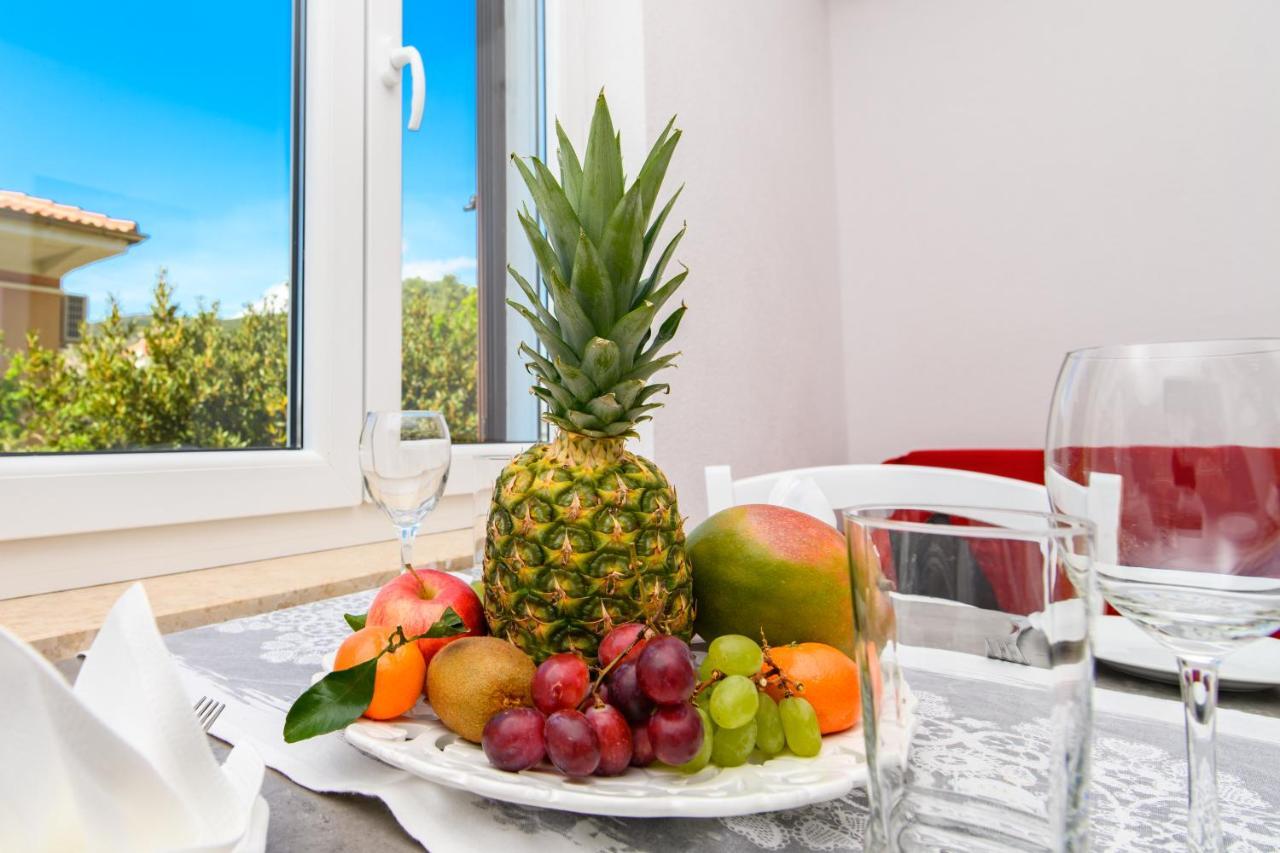 Apartman Paradiso Martinscica  Ngoại thất bức ảnh